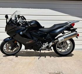 2013 BMW F800GT is in FLAWLESS Condition W/ ONLY 3295 Miles