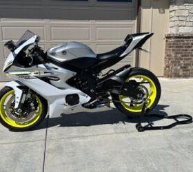 2017 Yamaha YZF-R6 - ONLY 3900 MILES - With ABS