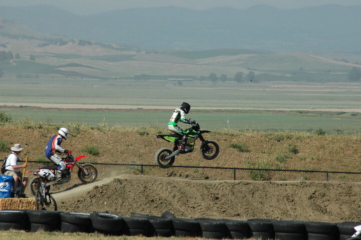 A Closer Look At Brammo's Performance During This Weekend's AFM Races ...