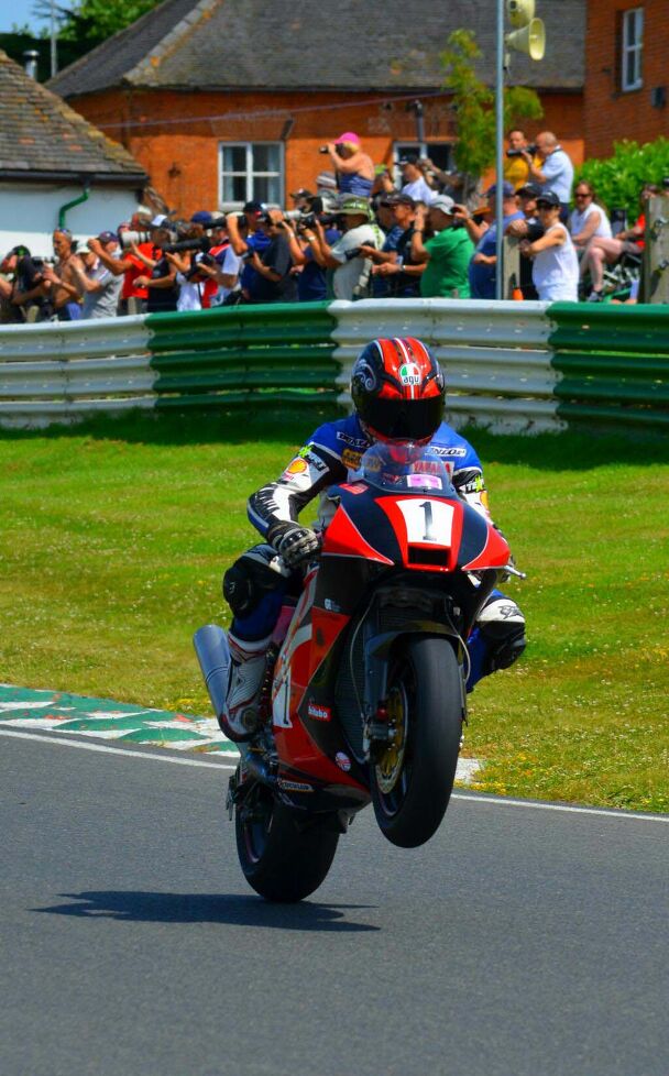 The Rotary Racebike Is Back With The Crighton Racing CR700P – Video ...