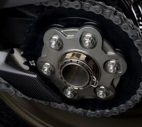 Ducati 1199 Superleggera Boasts 200 HP, Sub 400Pound Wet Weight