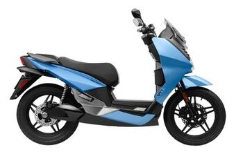 2014 Vectrix VT-1 Electric Scooter Boasts 62 MPH Top Speed