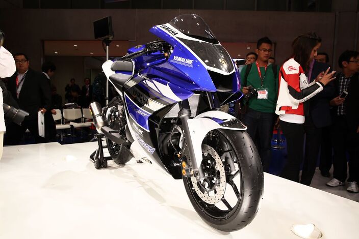 Yamaha R25 250cc Sportbike Prototype Revealed – Video | Motorcycle.com