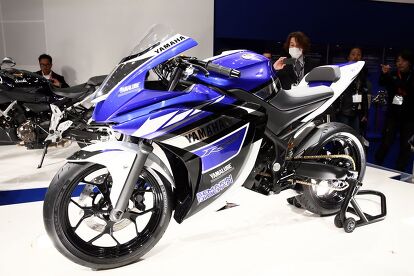 Yamaha R25 250cc Sportbike Prototype Revealed – Video | Motorcycle.com