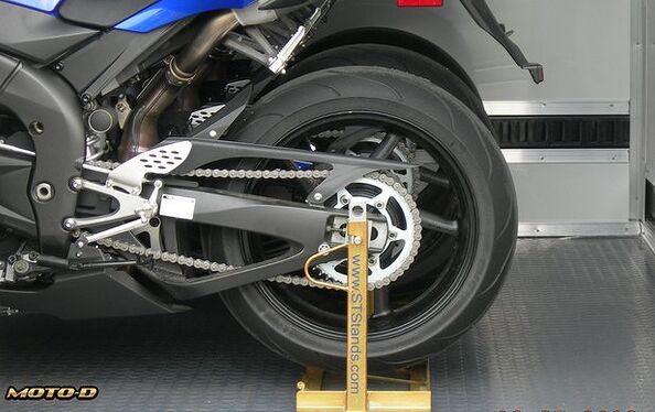 Moto Straddle MOTO-D Strapless Motorcycle Transport Stands | Motorcycle.com