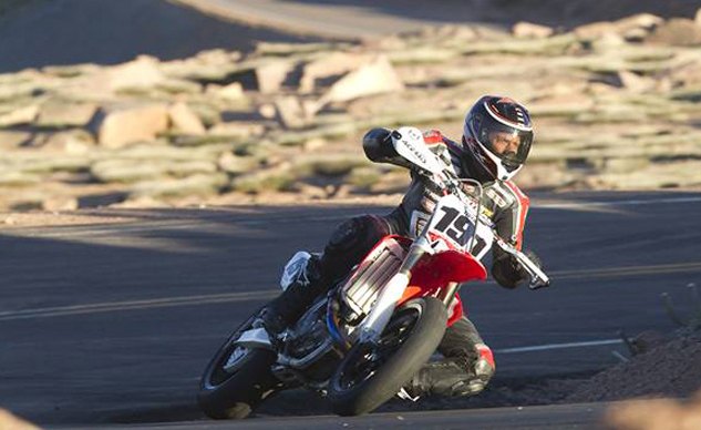 honda partners with ama to provide airfence for 2015 pikes peak