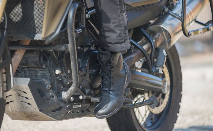 bates footwear introduces adrenaline riding boot