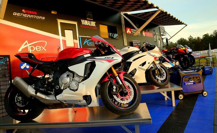 yamaha and sportbike track time join to offer free sportbike demos