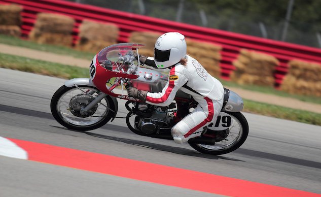 racing schedule for ama vintage motorcycle days