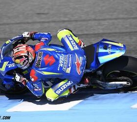 team-suzuki-ecstar-looks-