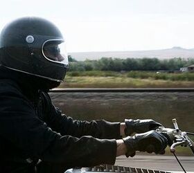 https://cdn-fastly.motorcycle.com/media/2023/05/31/11646337/biltwell-announces-its-new-work-gloves.jpg?size=720x845&nocrop=1