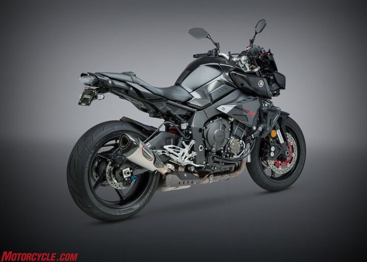 yoshimura annonces alpha t exhaust system for yamaha fz 10, Alpha T Street Series slip on with exclusive Works Finish