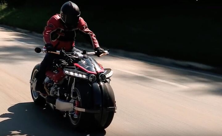 the lazareth lm 847 v8 motorcycle in motion