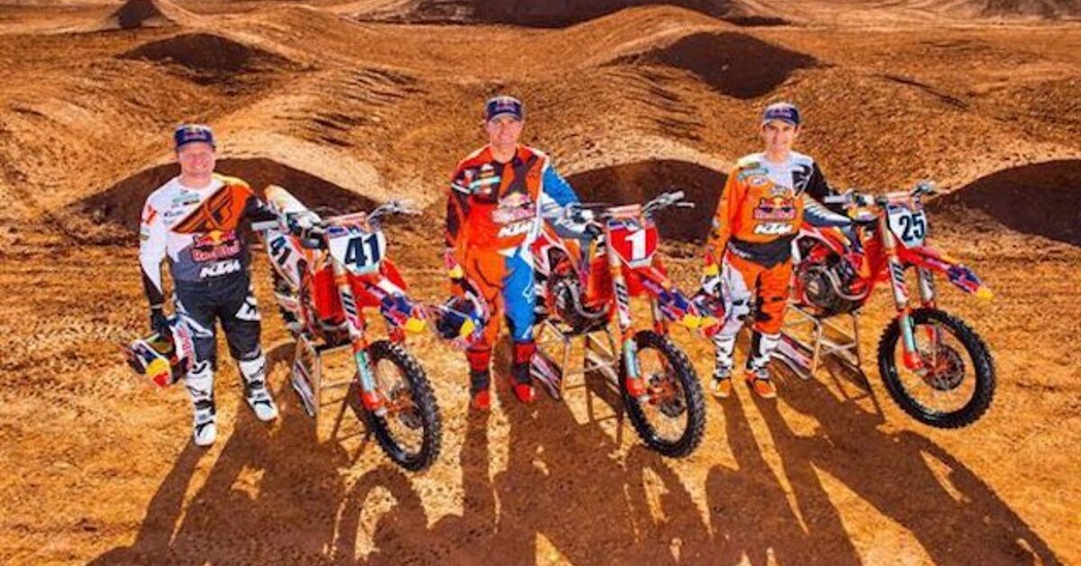Behind-The-Scenes With The 2017 Red Bull KTM Factory Racing Team ...
