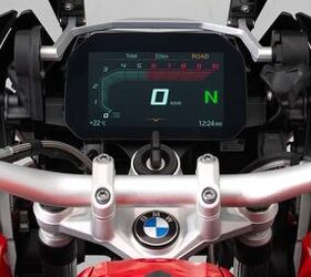 BMW R1200GS and R1200GS Adventure Receive Connectivity Option With 6.5-Inch TFT Display