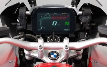 BMW R1200GS and R1200GS Adventure Receive Connectivity Option With 6.5-Inch TFT Display