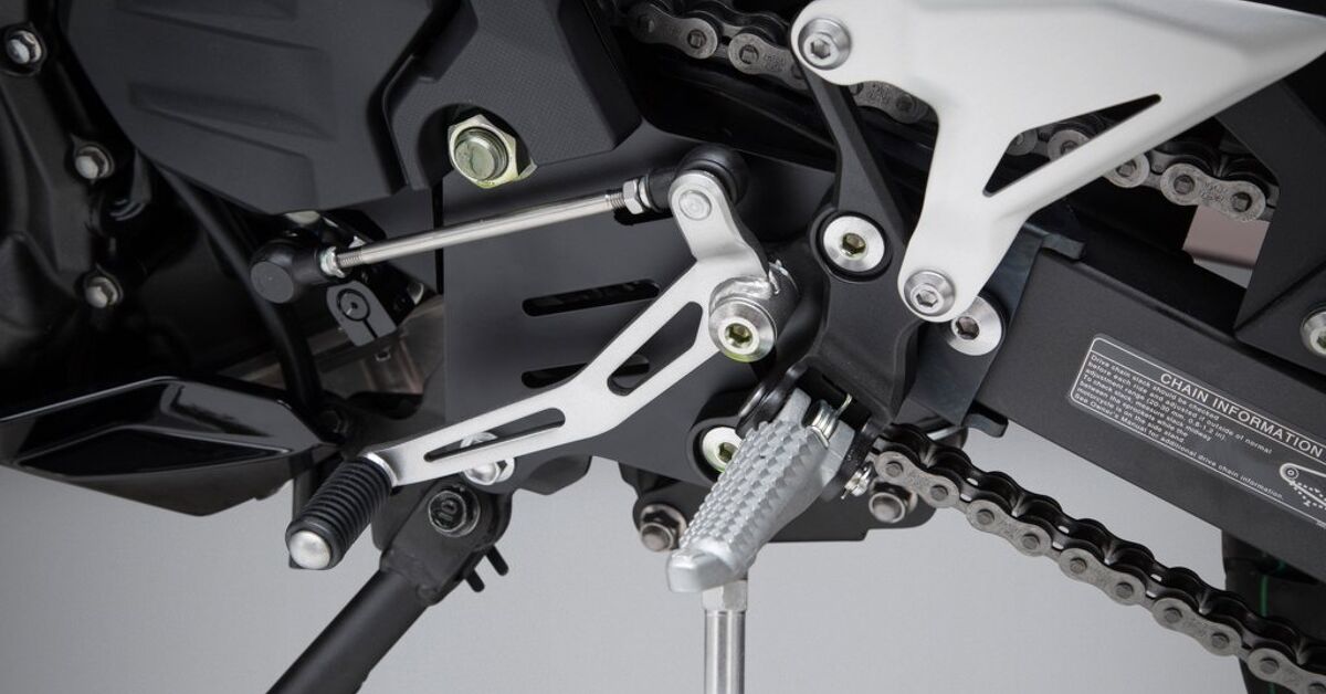 Ninja 400 Rear Rack Yoshimura Introduces Rearset Relocation Kit For 2018 Kawasaki Ninja 400 ...