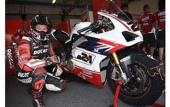 All Thirteen Panigale V4 S Bikes From the "Race of Champions" Have Been Auctioned on EBay