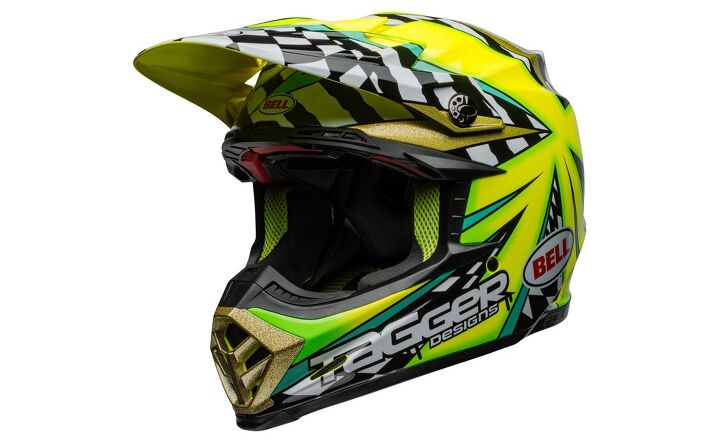 Bell Helmets Unveils 2019 Line | Motorcycle.com Bell Helmets Unveils 2019 Line | Motorcycle.com