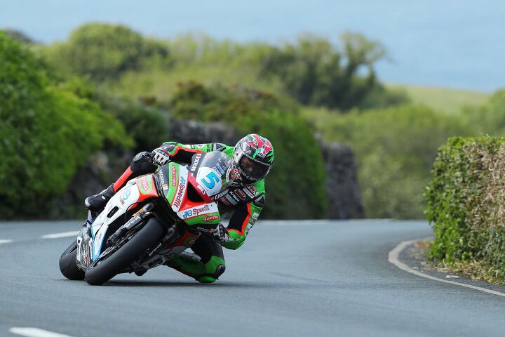 2019 isle of man tt monster energy supersport tt 1 results, James Hillier led early and came on strong late but was unable to beat Lee Johnston