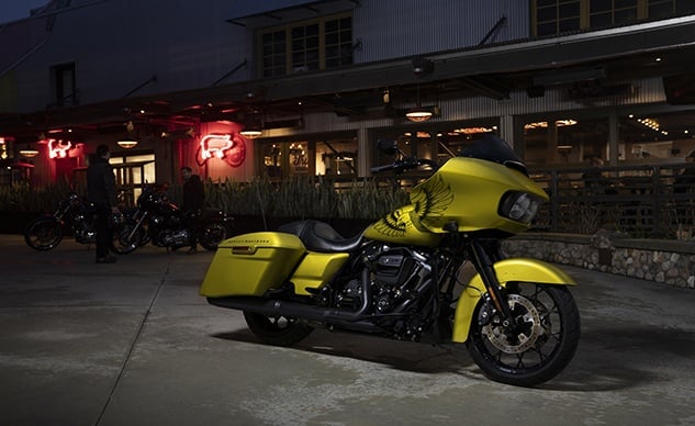 harley davidson debuts special edition paint for road glide special, MY20 5 Location Photogaphy Capture