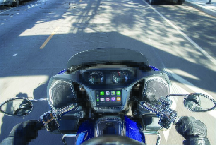 indian motorcycle announces apple carplay integration
