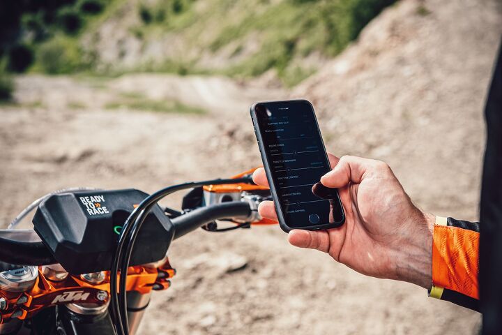 the myktm app now available for 2021 ktm sx f 4 stroke dirtbikes