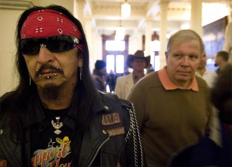 2 000 bikers lobby for rights in texas