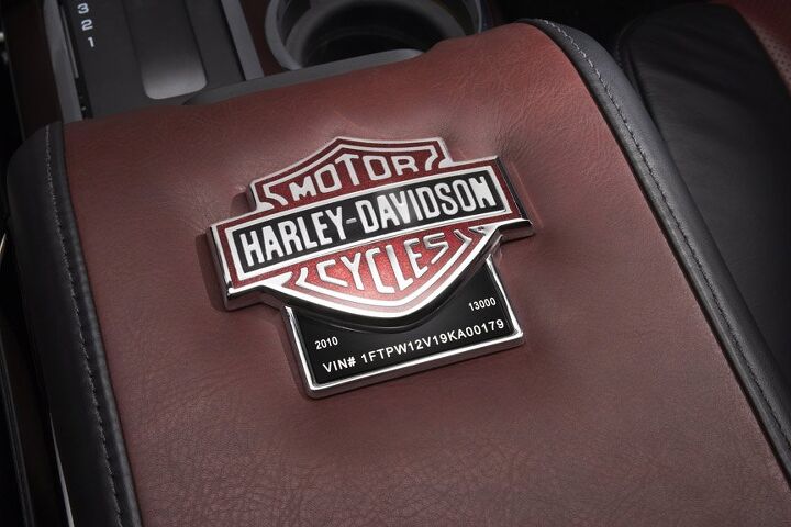 2010 Ford Harley-Davidson(TM) F-150: The console lid features hand-made cloisonne badges. The console also has a limited-edition serialization plate. (02/10/09)