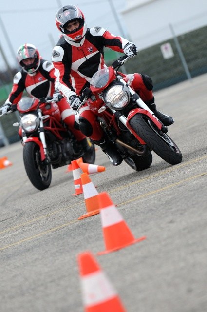 riding instruction from troy bayliss