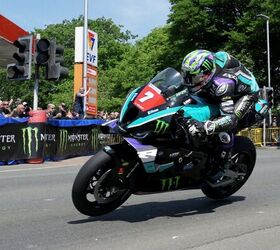 Josh Brookes at the top of Bray Hill. Photo by IOMTT.