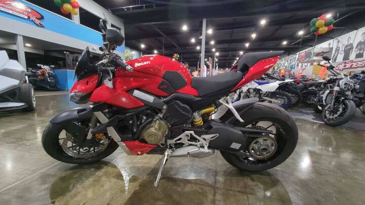 used 2021 ducati sportbike motorcycle streetfighter v4