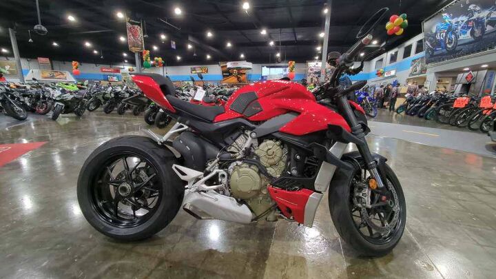 used 2021 ducati sportbike motorcycle streetfighter v4