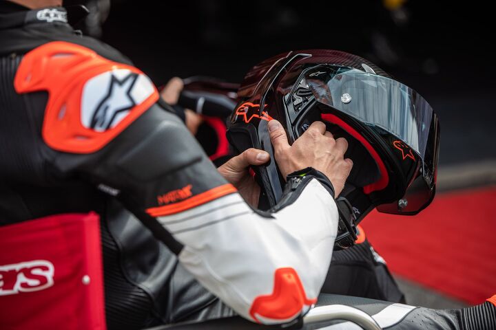 MO Tested: Alpinestars Supertech R10 Helmet Review | Motorcycle.com