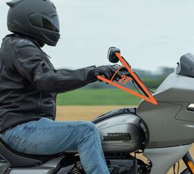 The Road Glide’s handlebar offers 27º of adjustability.