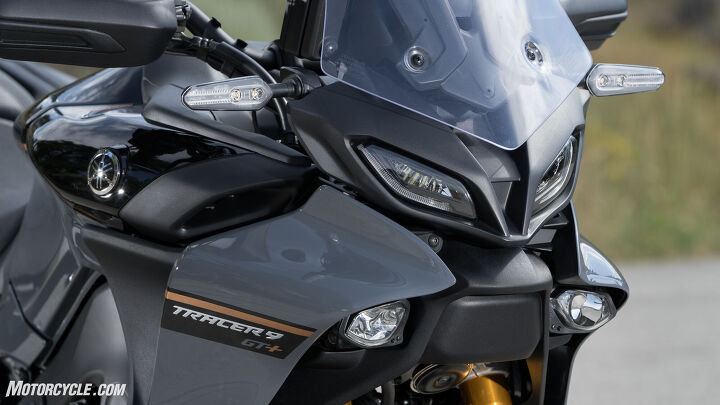 2024 yamaha tracer 9 gt gallery, All LED Lighting