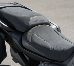 2024 yamaha tracer 9 gt gallery, Rider Seat in Low Position