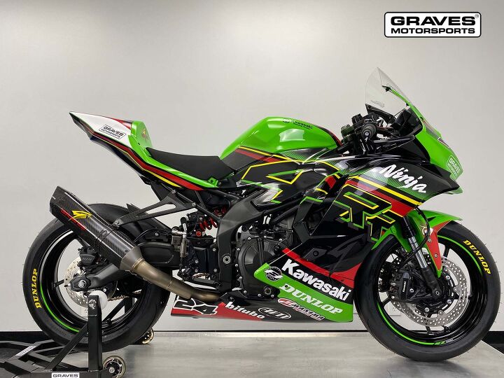 As Kawasaki’s contracted tuning shop, Graves Motorsports has been finding ways to make the ZX-4RR go faster long before the bike was available to the public. We’re leaning on his expertise just to get the power from our ZX-4RR that Kawasaki intended it to have in the first place. This is the company's Supersport build. Photo: Graves Motorsports