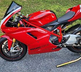 Friday Forum Foraging: Ducati's Underrated Gem – A 1098S Track Bike