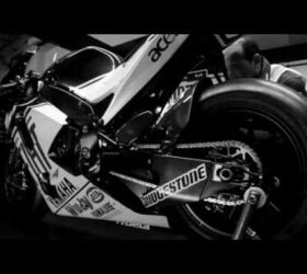 Yamaha R1 Valentino Rossi Video