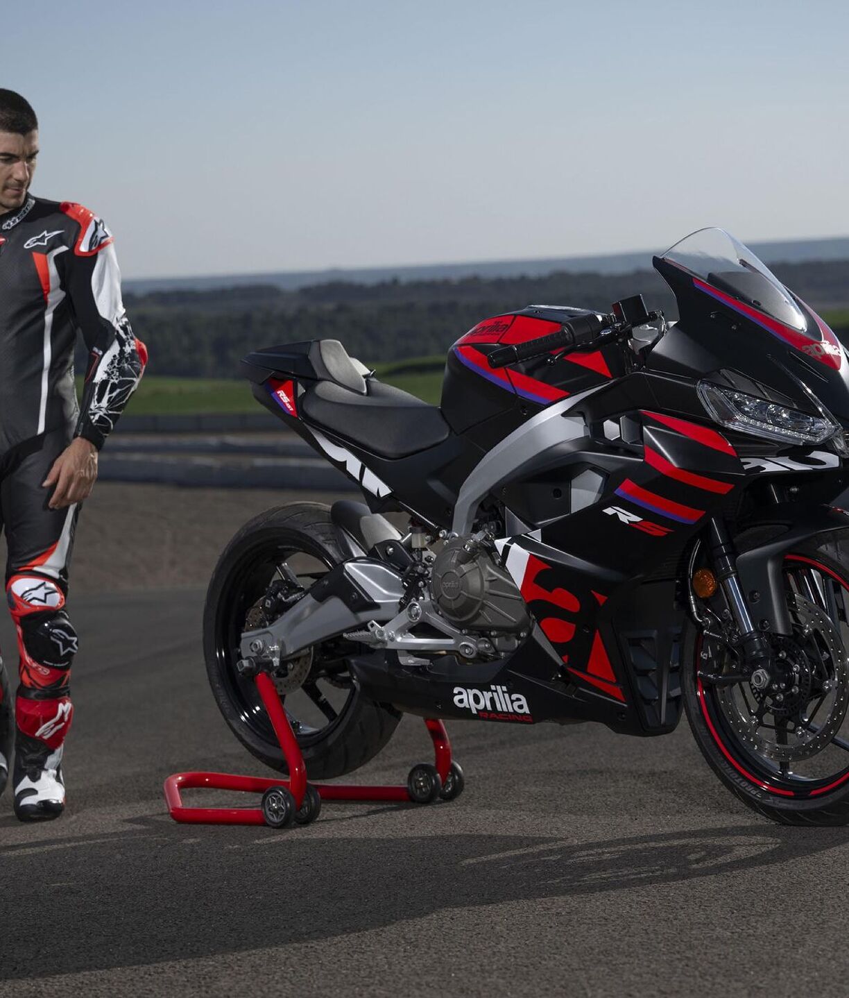 Великолепные суперспорт мотоциклы Aprilia в MOTOGP Авто-мото orion-tennis.ru