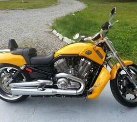 1-Owner 2011 V-Rod Muscle MUST SELL
