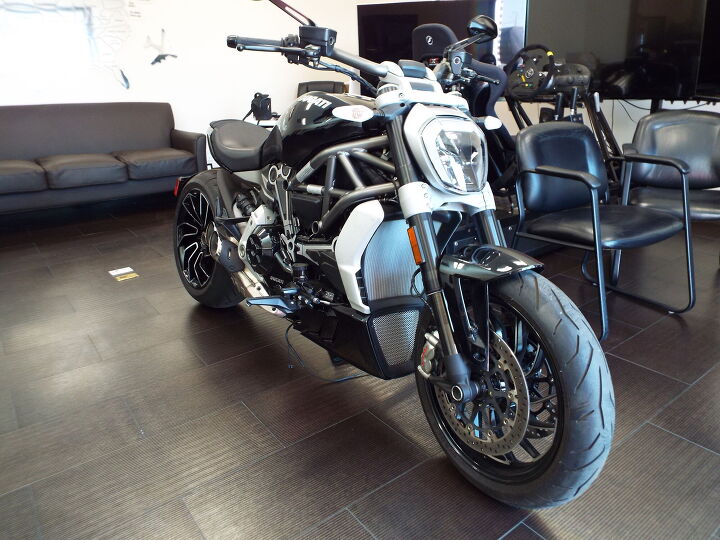 diavel s and only 298 miles look