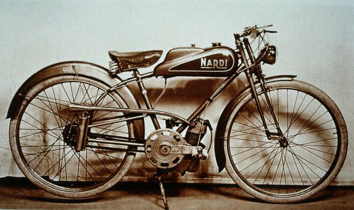 a brief history of ducati singles in photos, 1947 Cucciolo race bike