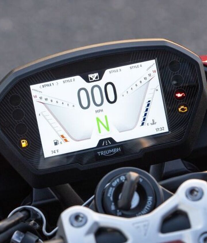 2023 triumph street triple 765rs 5 things you need to know