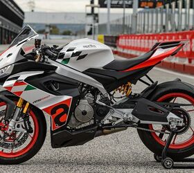 https://cdn-fastly.motorcycle.com/media/2023/12/22/11833147/2024-aprilia-rs-660-extrema-review.jpg?size=720x845&nocrop=1