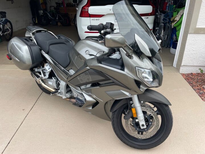 yamaha fjr 1300a in excellent comdition