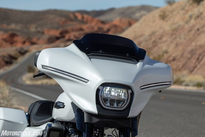 The Street Glide’s iconic batwing fairing is still instantly recognisable, but updated for the 21st century with full LED lighting, including the strips at either side that do double duty as running lights and turn indicators.