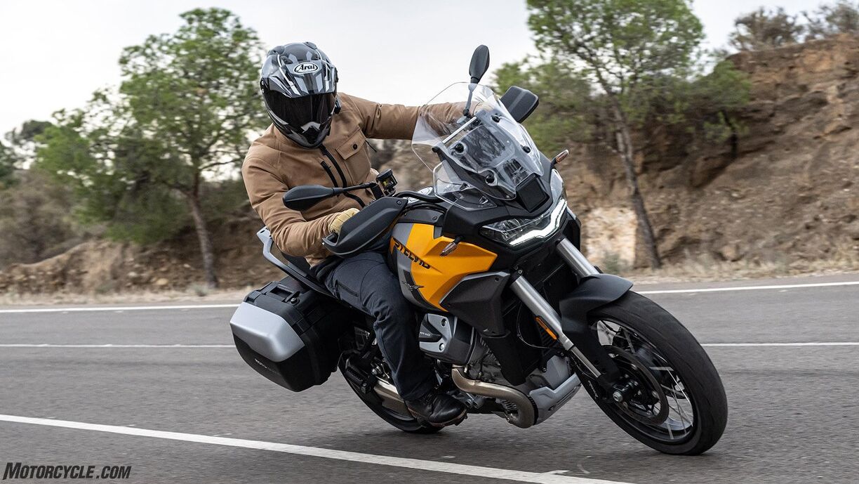 2024 Moto Guzzi Stelvio Review – First Ride | Motorcycle.com