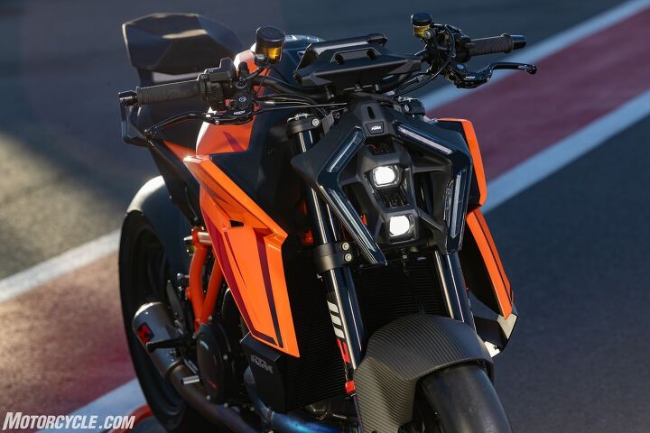 2024 KTM 1390 Super Duke R EVO Review – First Ride | Motorcycle.com